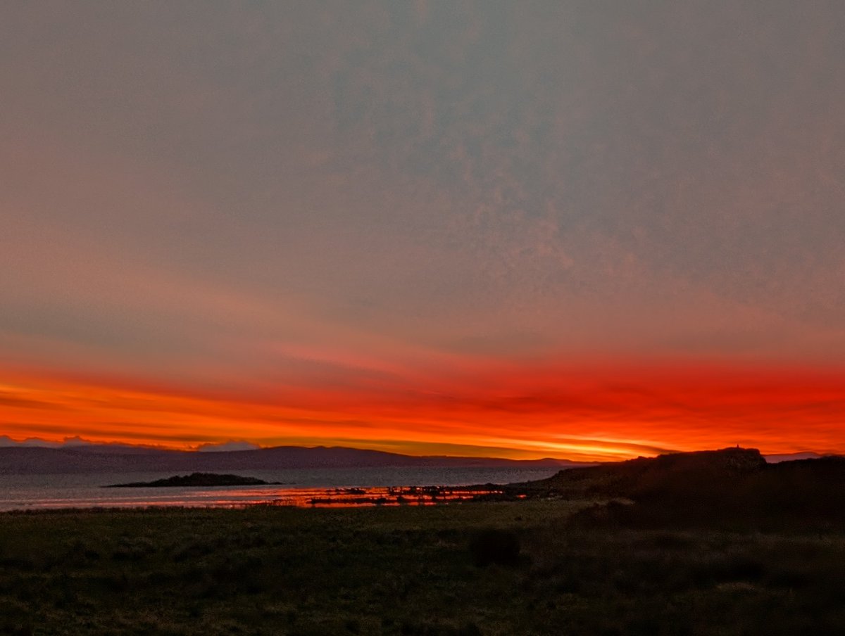 View from the decking this morning™ Forecast is pretty grim for later on, need to get the dogs out and enjoy it before the storm comes........