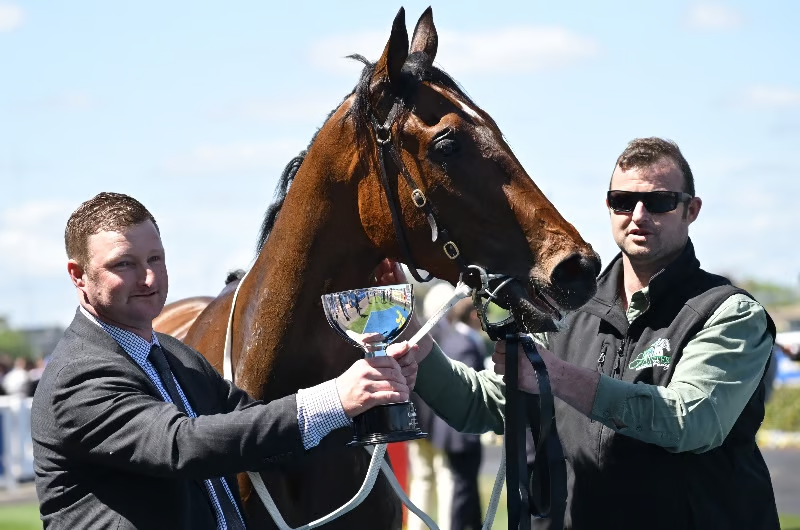 bets_comau's tweet image. From $15k buy to Derby dream — Autumn Mystery takes his shot at Flemington

@RacingPedigrees @FlemingtonVRC @7horseracing 

One of the stories of the spring — read the full feature below 🔽

bets.com.au/racing-news/au…