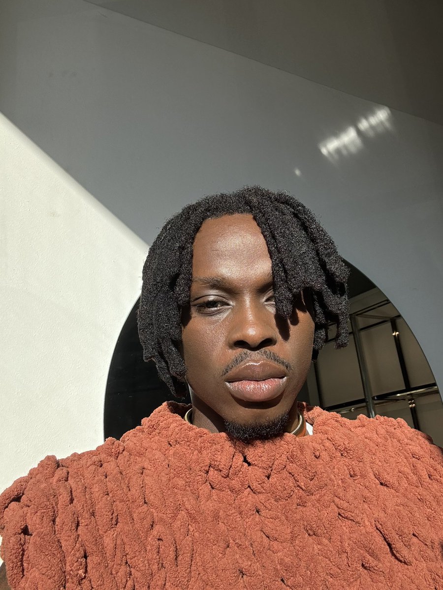 yusuf__ar3mu's tweet image. The Best artist in the universe.🌎💙