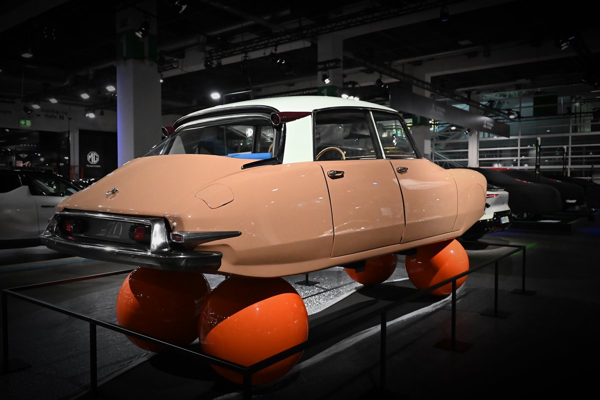 本日限定❣️¥49、999からの大幅値下げ‼️アナと雪の女王電動自動車日本未発売 ひでゆき𖤹 (@ihdyk) / Posts / X