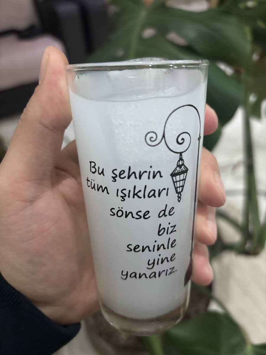 yanarıım yanarımm ateşlere yürürüüm kanarııığm