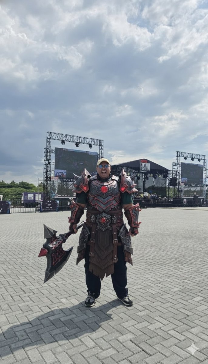 botakmerakjat's tweet photo. Using Gemini AI to change my outfit and it looks fantastic! Baldeath x Balmond! Ahahahaha @samsungID
#galaxys25fe #BeneranWorthIt #galaxys25fexmplids16 #s25febeahero https://t.co/4S7rXonr4q