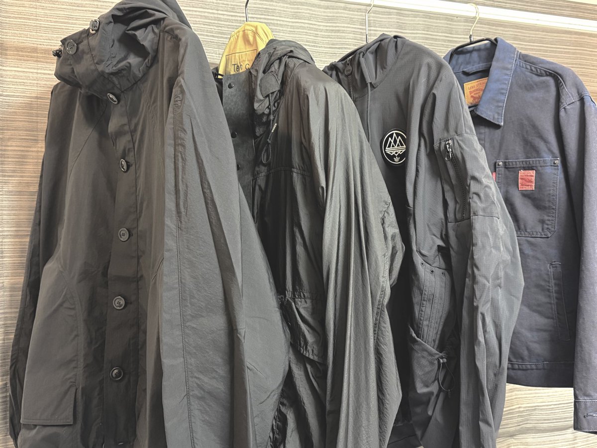 moooo_moooooooo's tweet photo. YMCのBonehead Jacket遅延なく着弾！
LIVE‘25でアウター増えすぎたけどステルスファンとして長く着る所存です。
#ymc #youmustcreate #tenc #spzl #levis #oasislive25 https://t.co/dVbN6aIdrq