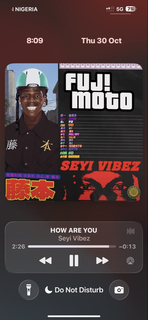 Raskidwire1's tweet photo. Seyi vibez (How are you) out now stream aggressively 
#fujimotoiscoming https://t.co/NfQPq9RwMv
