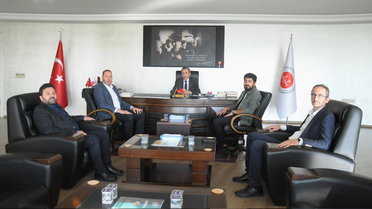 Ikki yalangoch kaltak urishmoqda Porno video Suzanna Drabinova