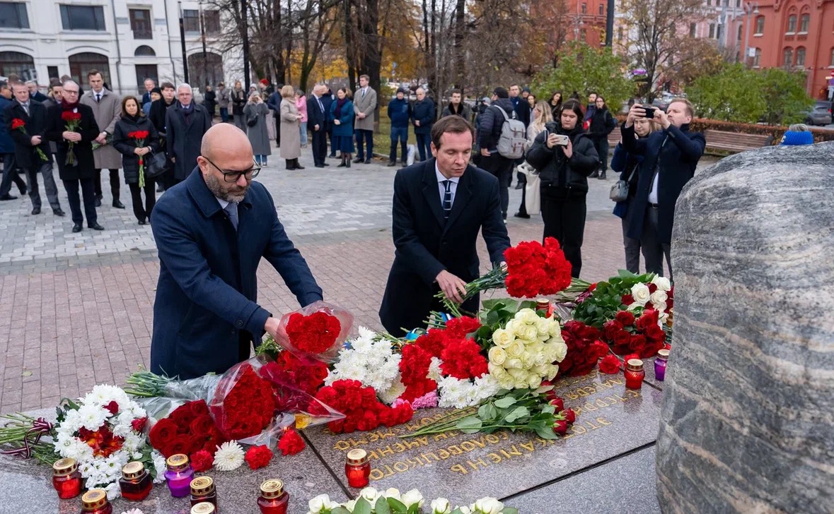 Austrian Embassy Moscow tweet media