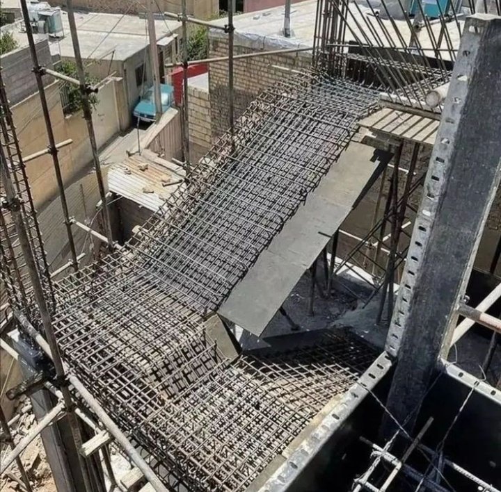 PLACOTOPO's tweet photo. 💪 Chez PLACOTOPO, le travail n’est pas un choix, c’est une passion 🔨🏗️
Nous sommes des bosseurs déterminés, animés par la vision de bâtir aujourd’hui ce dont les générations futures seront fières 🌍✨
Chaque pierre posée, chaque mur dressé, c’est un pas vers l’avenir https://t.co/J0p6vNx1fQ