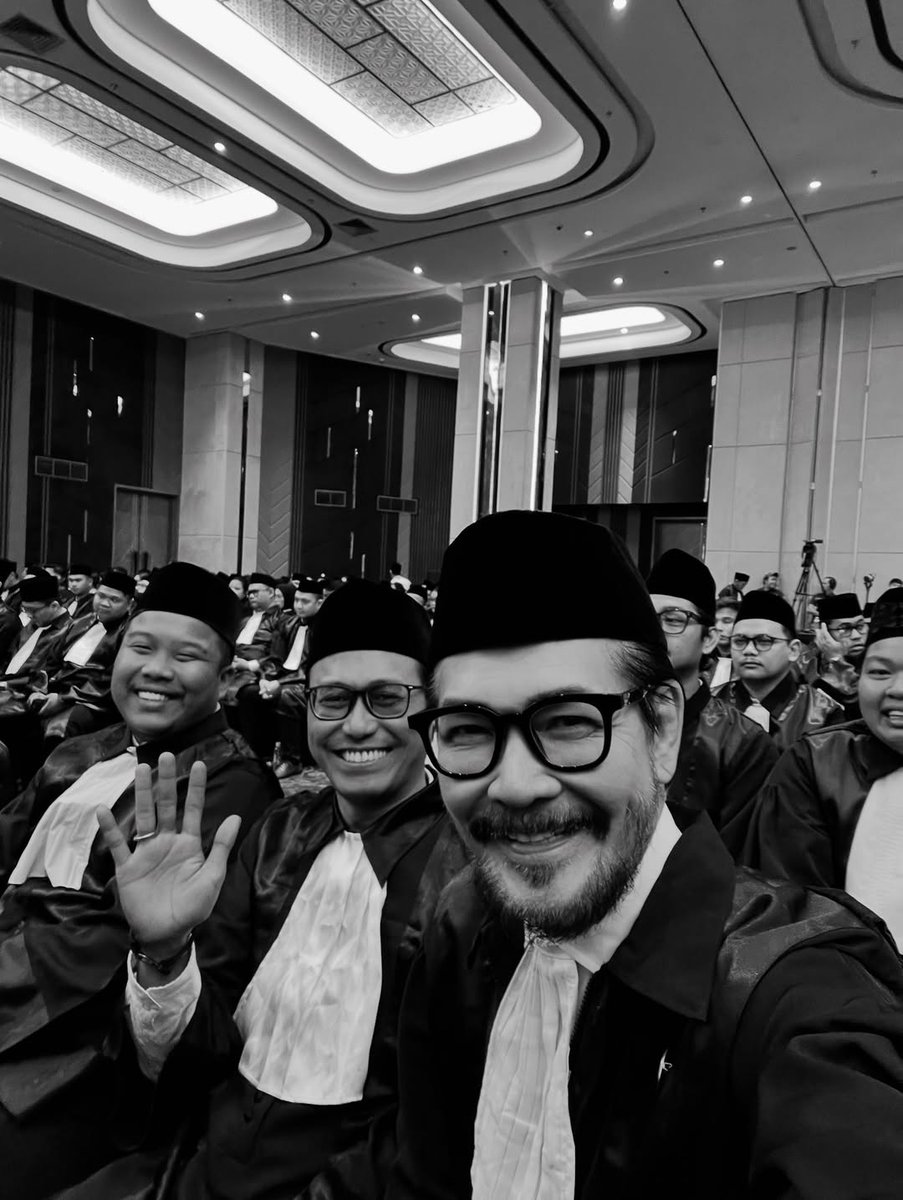 Fikri Fakhruroji tweet media