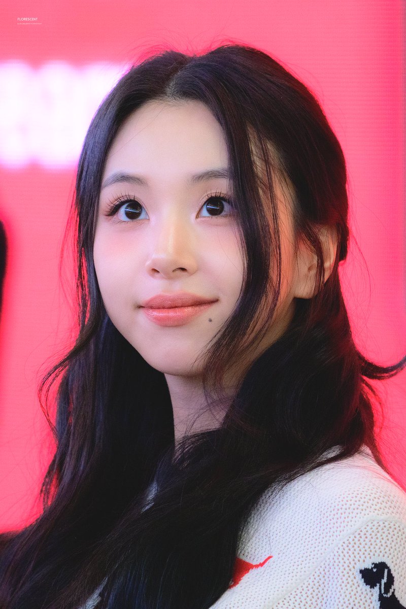 chaelopromotion's tweet photo. For everyone subscribed to Chaeyoung’s BBL, here are some 'get well soon' messages you can send to her.

"필요한 만큼 휴식을 취하세요~ 편안하게 휴식하시면서 몸조리 잘해요"
Get all the rest that you need~ Rest comfortably and take good care of yourself

"우리는 당신을 생각하고 있으며 곧 기분이 좋아지기를 바랍니다"
We are thinking of you and hoping you feel better soon

"채영이, 푹 쉬어! 우리가 여기서 기다리면서 빨리 회복하길 응원할게 ~~"
Get lots of rest, Chaeyoungie! We’ll be right here waiting and cheering for you to recover soon ~~

#채영 #CHAEYOUNG #チェヨン #彩
#TWICE #트와이스 @JYPETWICE
