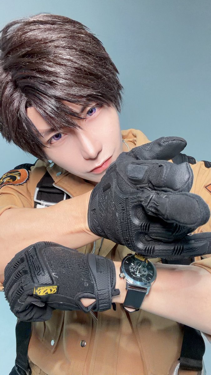 ช่วงนี้อากาศเริ่มเย็นครับ

 “ถ้าเธอหนาวให้มาหาพี่ เพราะที่ตรงนี้มีแต่ความฮอต” 
#CalebLoveandDeepspace 
#cosplay
#LoveandDeepspace