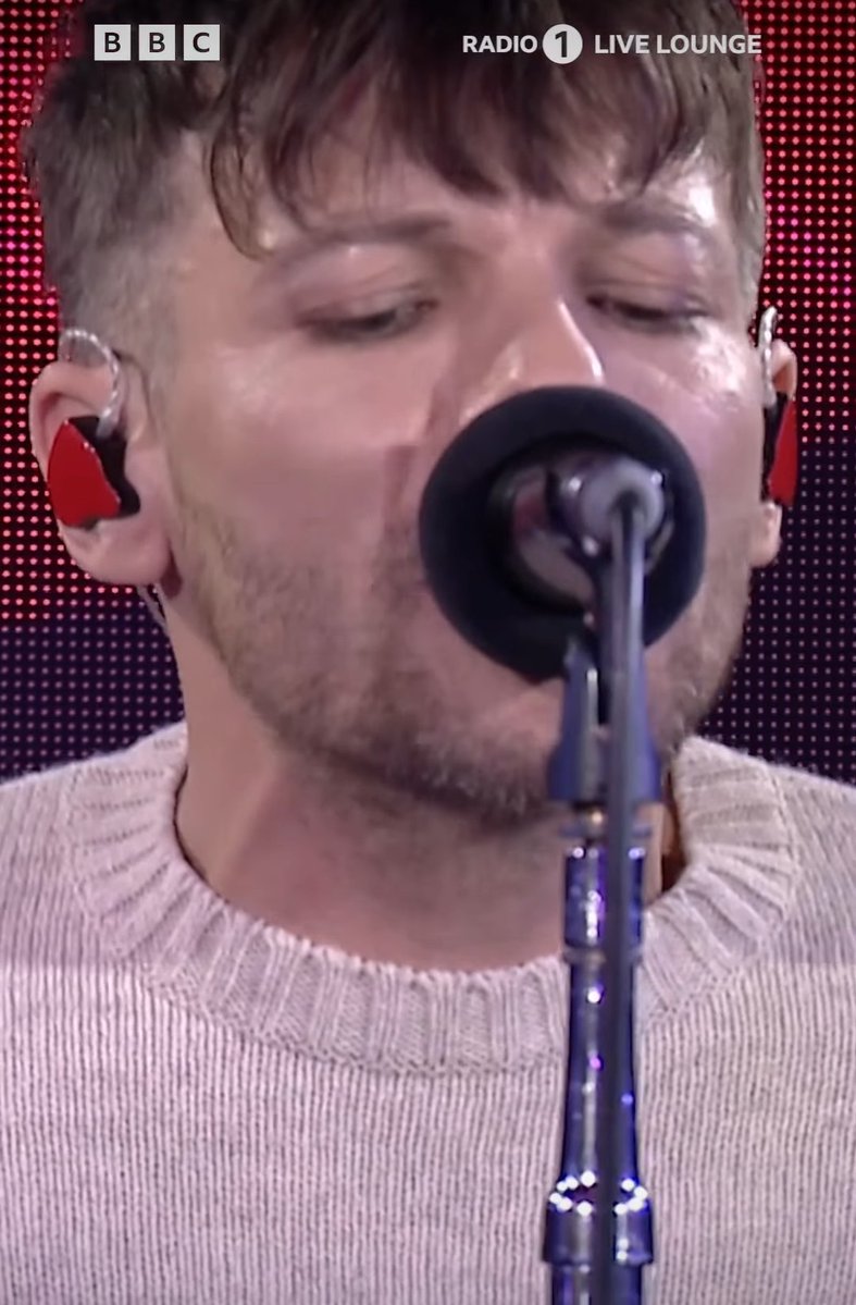 HelenWillough15's tweet image. Popstar royalty, you know it 😁😎💙
#LouisTomlinson 
#LouisLemonade 
#TooSweet
#HowDidIGetHere