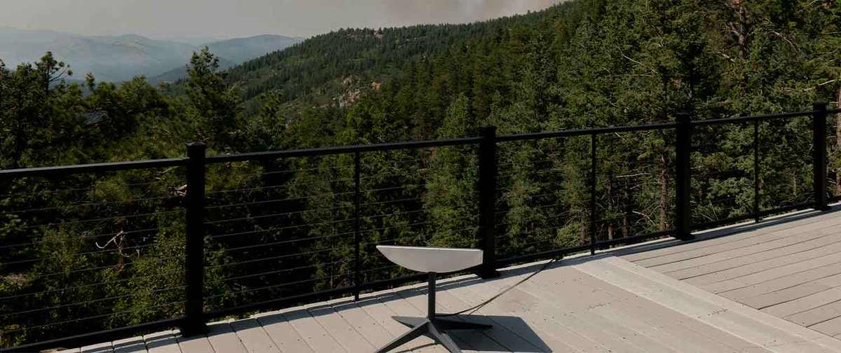 isoc_pulse's tweet image. Read how #LEO Internet networks have the potential to improve overall Internet performance among remote and underserved Internet users pulse.internetsociety.org/blog/a-first-l…