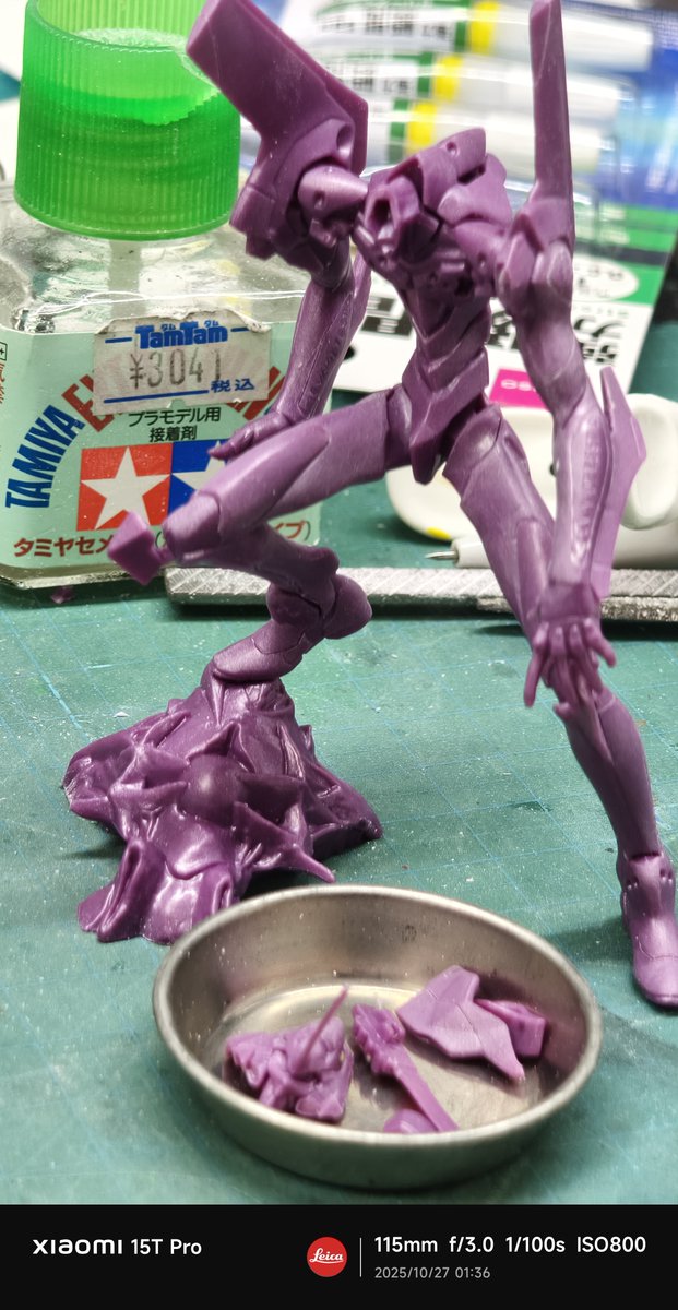 Ryu_builder's tweet photo. Air/まごころを、君に
を観てきました

放映当時4歳
劇場で家族と見たらしいけど記憶ない笑
物心ついた時から既にVHSで流れてるのを観てたエヴァ好きに
28年経て映画館で観れて良かったな〜

てことで、絶賛プラモ中😂
海洋堂ARTPLA エヴァ初号機
まずはサキエル
#エヴァ30周年 
#海洋堂 
#ARTPLA https://t.co/Ty0auqicn4