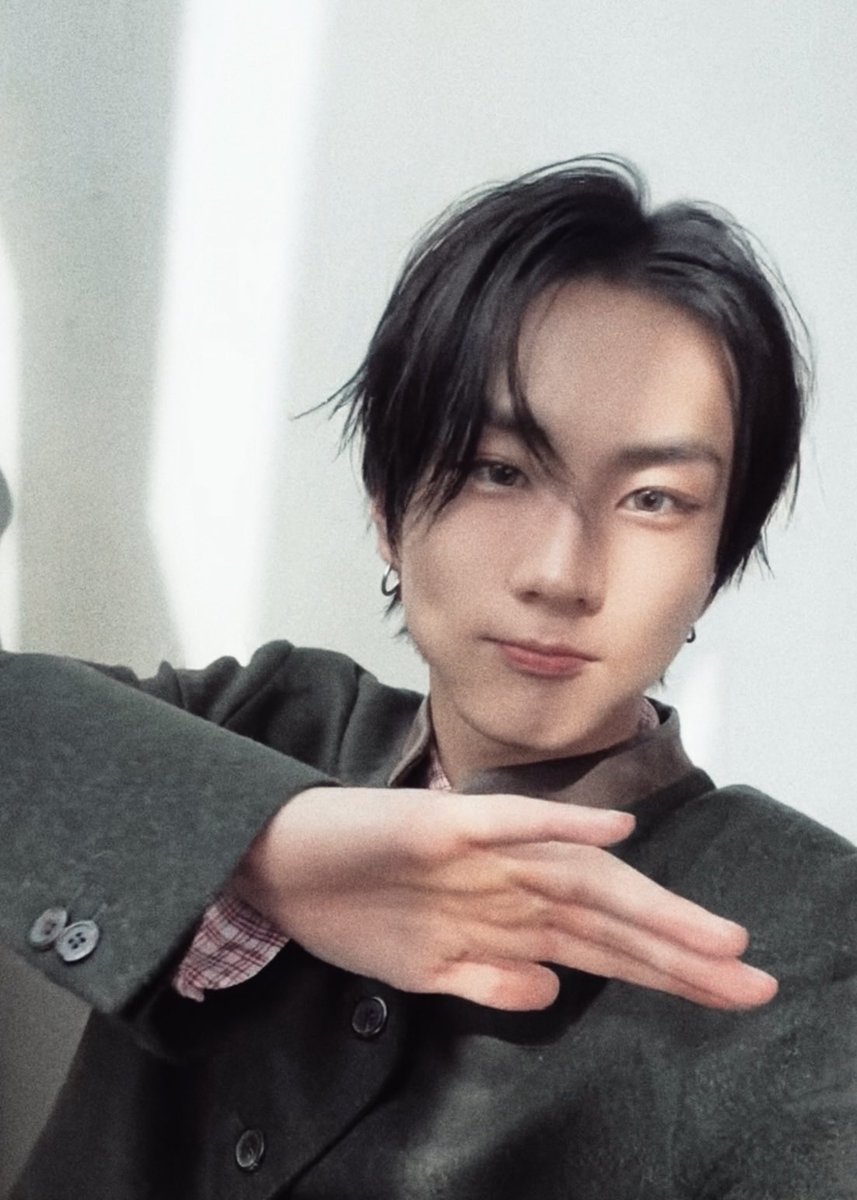 #PradaSS26 #Prada #JUNGWON