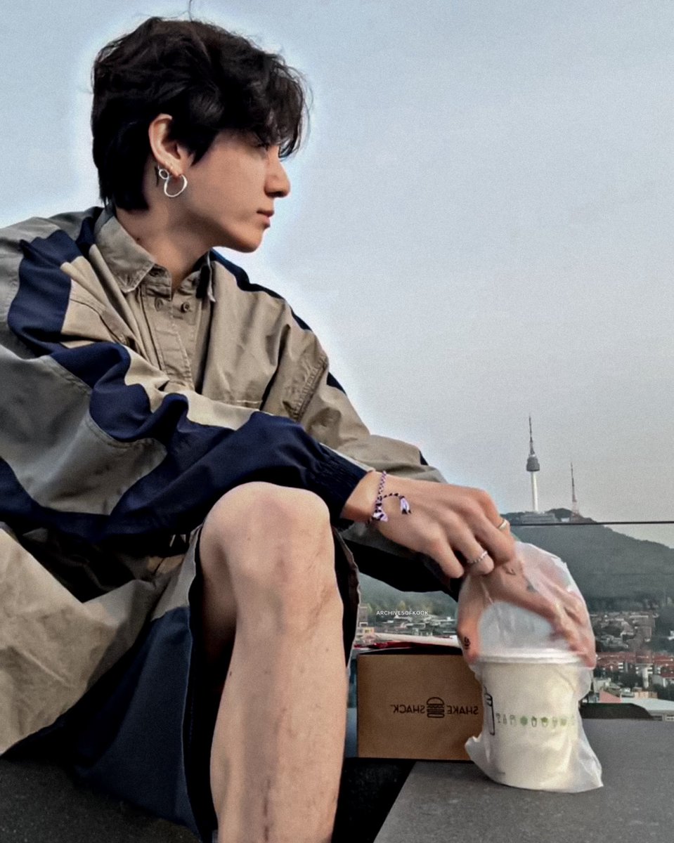 archivesofkook's tweet photo. boyfriend jungkook https://t.co/Lc9UiSJS5N