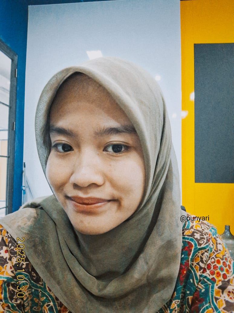 nuririana_'s tweet photo. Surprisingly, aku nemu moisturizer yang pas banget sama kulitku yang oily, gampang jerawatan dan berkomedo 😭✨ Aku spill yah — Clinelle Purifying Gel Moisturizer! Dengan 8x anti-blemish &amp; acne control actions, bener-bener cocok bantu hempas jerawat huhu https://t.co/8bNFVFdwU4