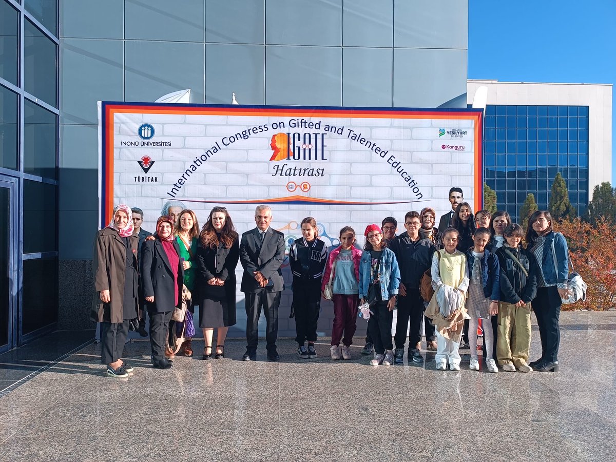 elbilsem's tweet photo. 30 Ekim tarihinde başlayan 3 gün sürecek,Malatya İnönü Üniversitesi'nde düzenlenen Uluslararası Üstün Yetenekliler Kongresi İgate 2025 'e 11 öğretmen, 20 ve öğrencimiz katılım sağladı. Sunumlarında başarılar dileriz. @elazigmem @zlf_ypc23 https://t.co/QUsWWX8uyX