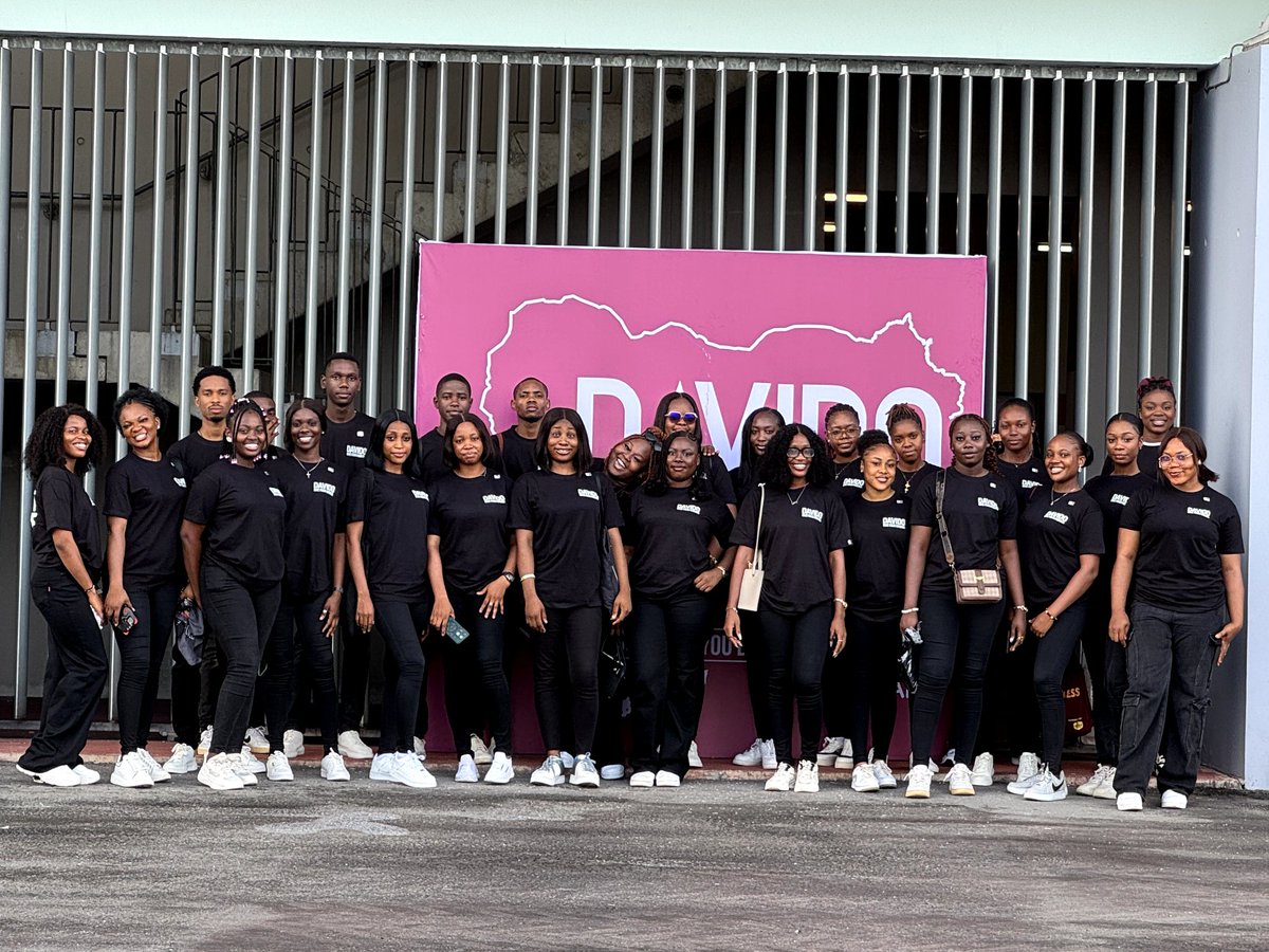 ShirobEvents's tweet photo. We were out in numbers.....because we knew the fans would be intentional about coming out in numbers too.

We were more than ready to make guest have a good experience at the @davido
5ive Nigeria tour, Uyo. 

📷 @pixel_narrative2024 

#DavidoInUyo
#davido5ivetour
#explorepage https://t.co/jXinJIeFKr