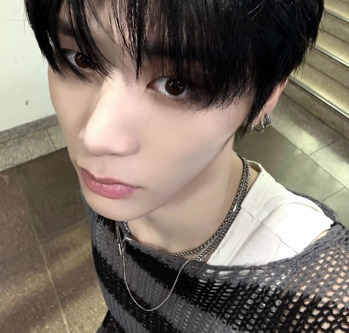 blushofhan's tweet photo. #NewProfilePic GW BANGKIT https://t.co/w44zVA6a7S