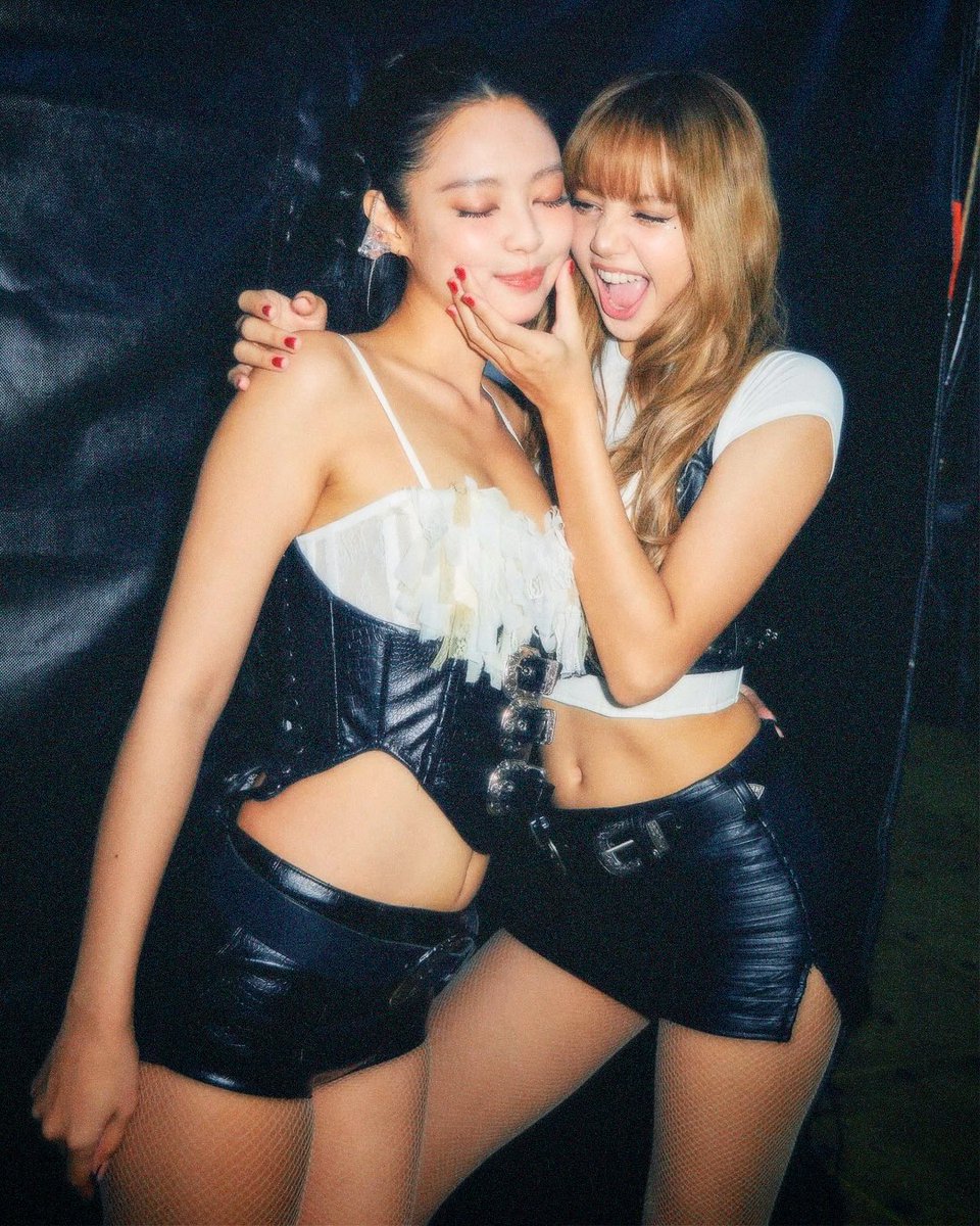 jennierubyjane                    lalalalisa_m