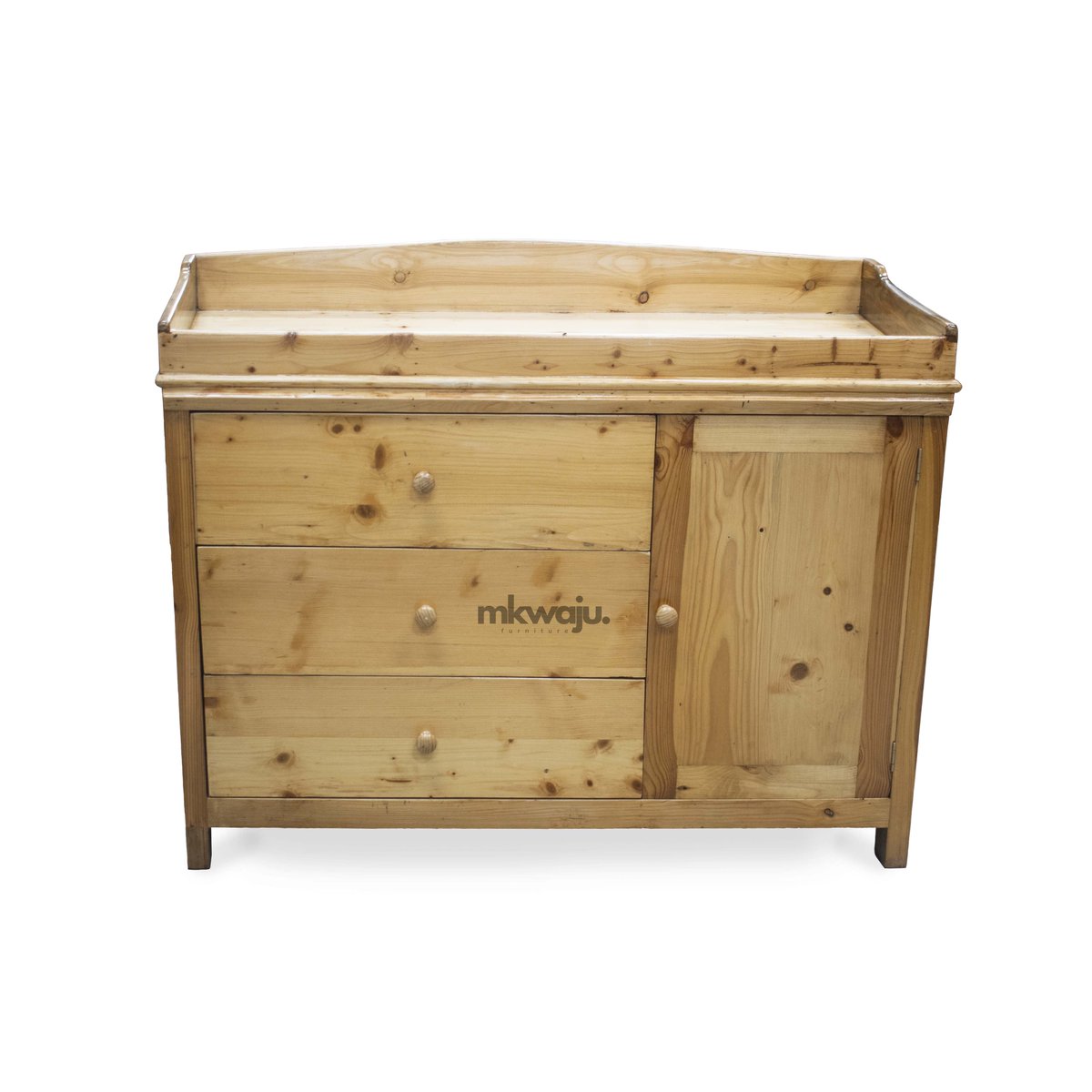 fenwickooko's tweet image. Before any piece earns the Mkwaju name, it undergoes rigorous quality assurance checks.