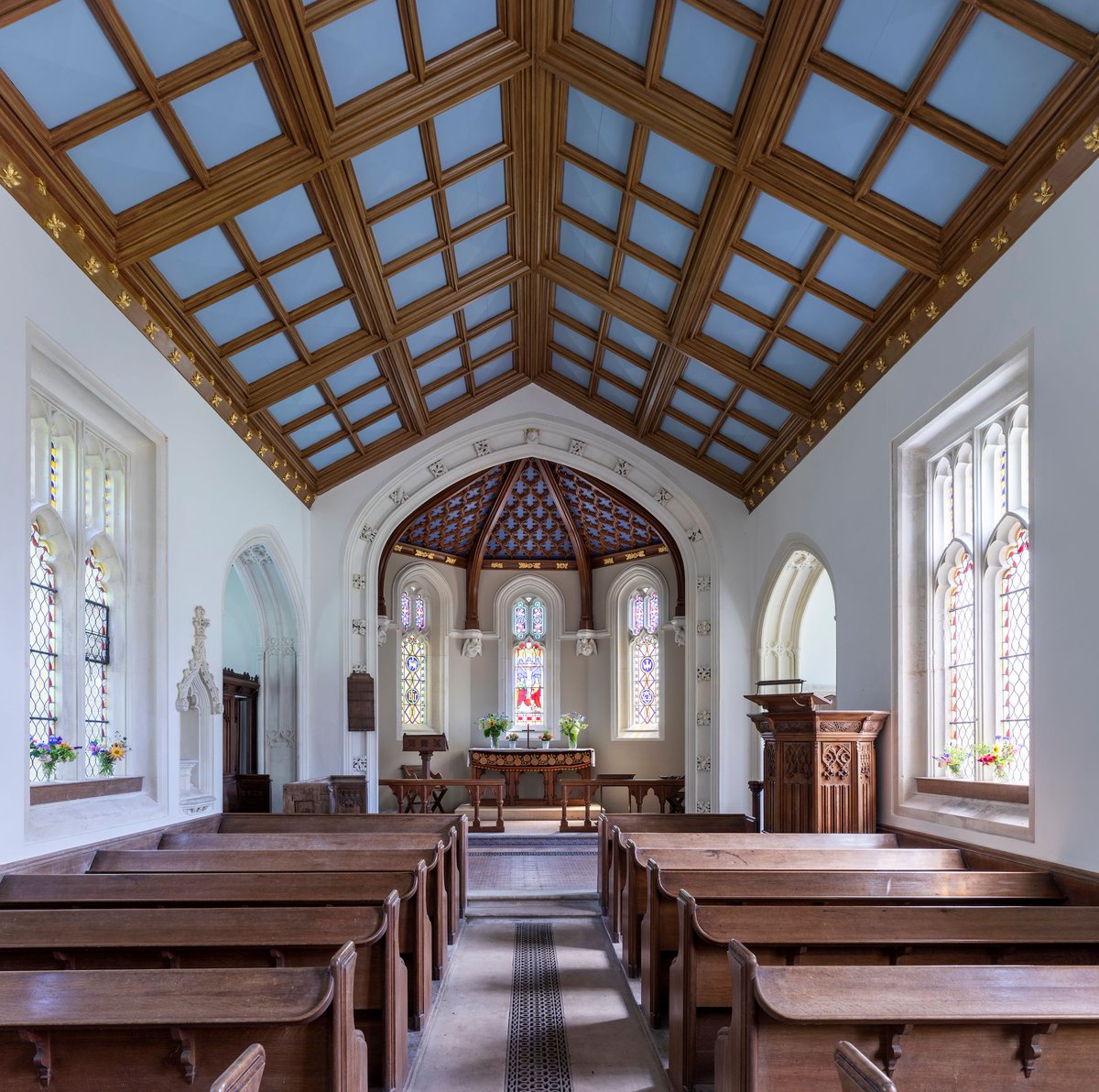 Friendless Churches tweet media