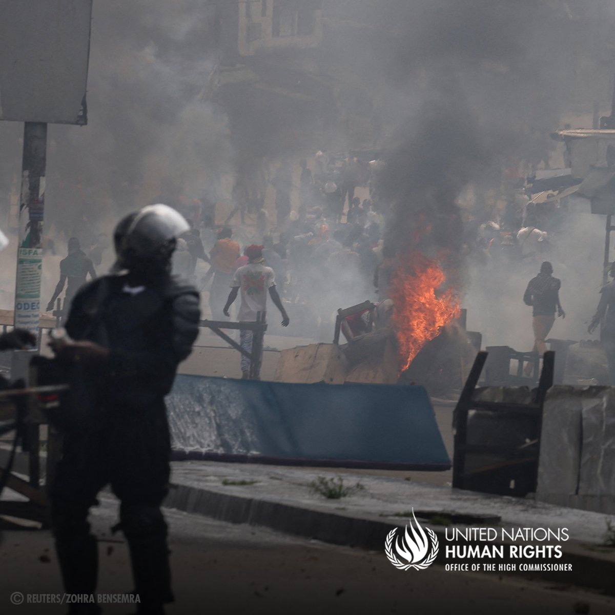 #Cameroon: We call on the security forces to refrain from use of lethal force &amp; on the protesters to demonstrate peacefully as reports indicate several people have been killed during protests over the presidential election outcome.

Those responsible must be brought to justice.