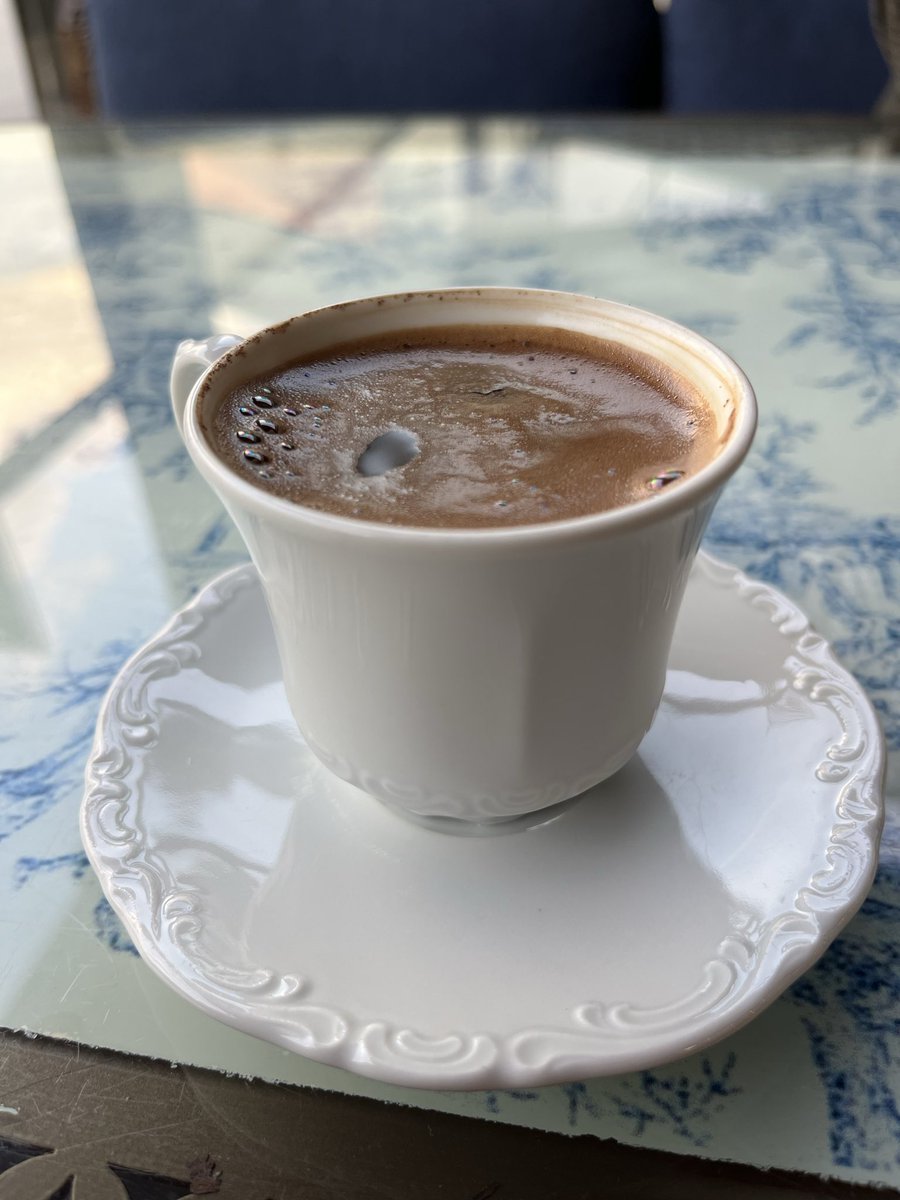 Bazı güzelliğin farkına varmak,
Kimi rutinlerden sıkılınca farkedilen ortaya çıkar.