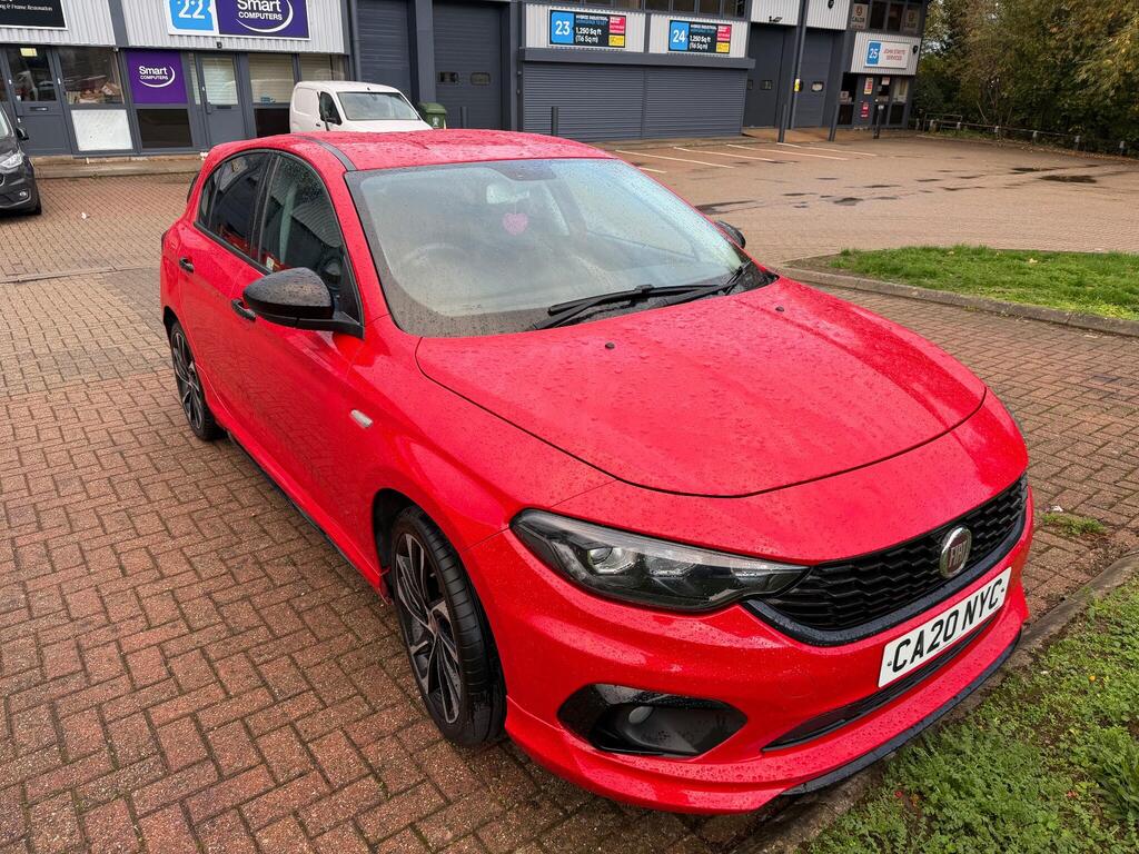 ManualsKE's tweet image. 🚗City ready. Stylish Efficient.
The  Fiat  Tipo gives you modern comfort with classic manual control. Perfect for Nairobi Streets and weekend gateways.

Fiat Tipo
Mileage: 107 826km
Registration: 2020 (20 reg)
Fuel type: Petrol
Body type: Hatchback
Engine: 1.4L
Gearbox: Manual…