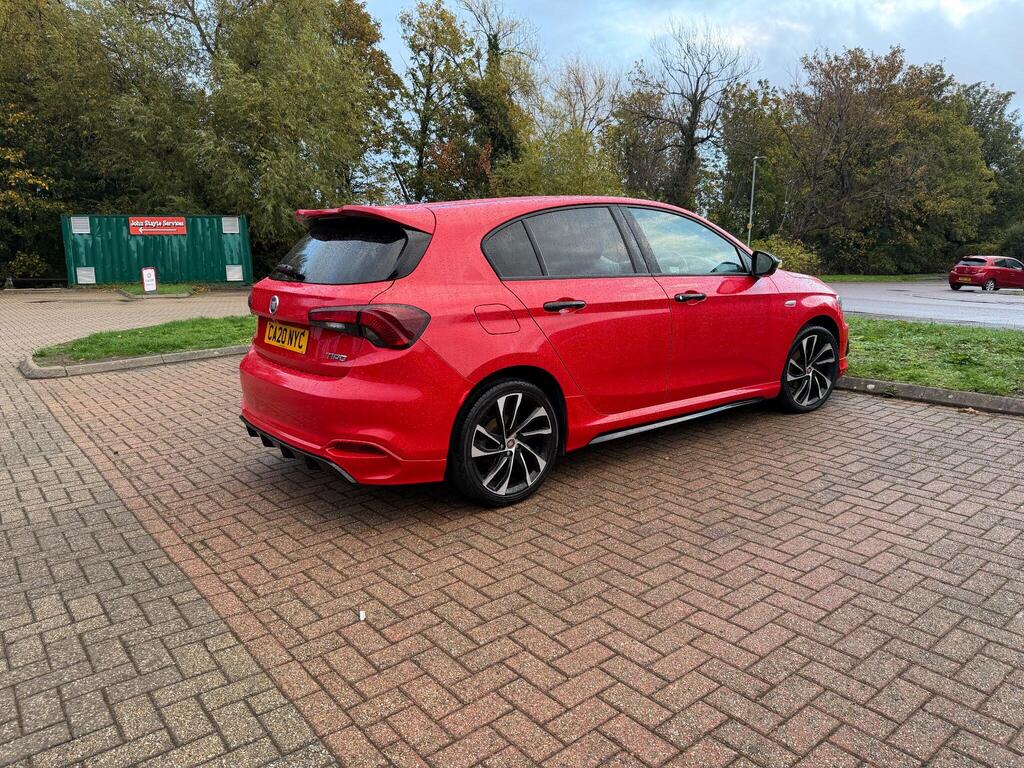 ManualsKE's tweet image. 🚗City ready. Stylish Efficient.
The  Fiat  Tipo gives you modern comfort with classic manual control. Perfect for Nairobi Streets and weekend gateways.

Fiat Tipo
Mileage: 107 826km
Registration: 2020 (20 reg)
Fuel type: Petrol
Body type: Hatchback
Engine: 1.4L
Gearbox: Manual…