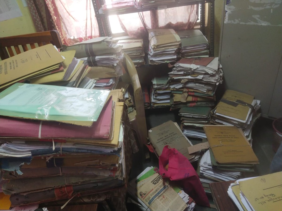 Under Special Campaign 5.0,  old files, records and registers have been identified &amp; underway for disposed of @ FCI,DO, Sambalpur on dated 24.10.2025 to 30.10.2025.
<a href="/FCI_India/">Food Corporation of India</a> <a href="/FciOdisha/">FCI Odisha</a> #5.o special campaign