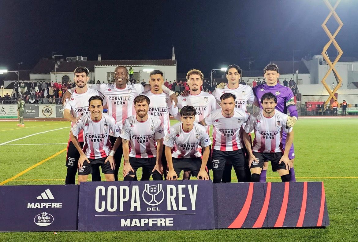 jovendeportEXT's tweet photo. El @cdazuaga ha competido con orgullo en la primera eliminatoria ante un gran rival como el CD Leganés, dejando claro el espíritu y el talento del deporte extremeño💪⚽️

Desde @jovendeportEXT queremos felicitar al club, a su afición y a todo Azuaga por representar a Extremadura. https://t.co/AIu5JUbThR
