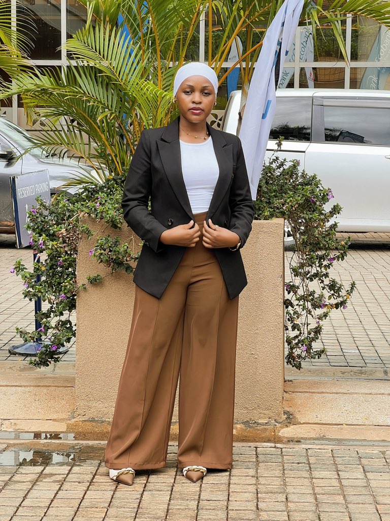 Shifframarvins1's tweet image. Guys, how do I look today?? 🤎🤭