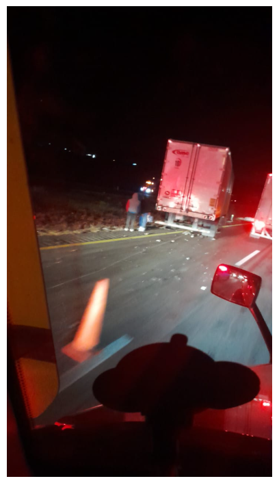 FMCEMonitoreo's tweet photo. Buen día 

Operador reporta accidente en Carretera Monterrey - Nuevo Laredo Sabinas Hidalgo MX-NLE
Coordenadas:26.52345, -100.0022
Favor de considerar

@GN_MEXICO_ @CAPUFE https://t.co/DfnCnjLs7L