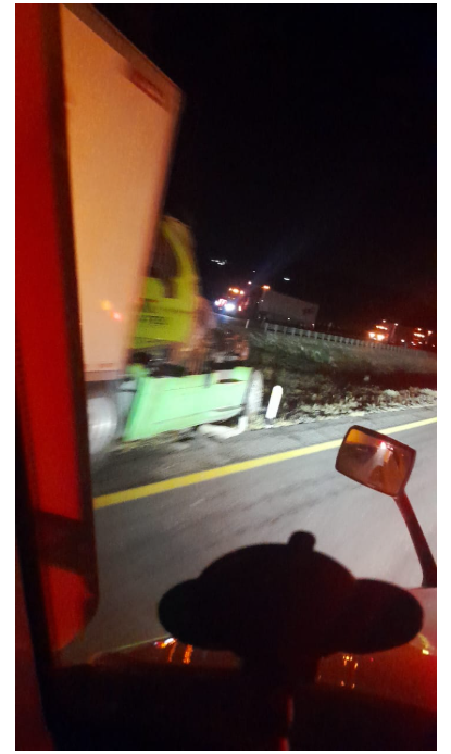 Buen día 

Operador reporta accidente en Carretera Monterrey - Nuevo Laredo Sabinas Hidalgo MX-NLE
Coordenadas:26.52345, -100.0022
Favor de considerar

<a href="/GN_MEXICO_/">Guardia Nacional</a> <a href="/CAPUFE/">CAPUFE</a>