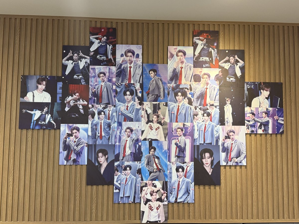 Limerence_0707_'s tweet image. 내일 오후 2시에 시작해용~

♥︎ 감탄커피
（서울 강남 테헤란로 522 홍우빌딩 지하1층）

♥︎ HASHTAG :
#벗은_장미_빛나는_비늘
#TheRoseUnsheathed

#张家豪 #ARNO #아르노 #アルノ 
#ALPHADRIVEONE #ALD1
#알파드라이브원