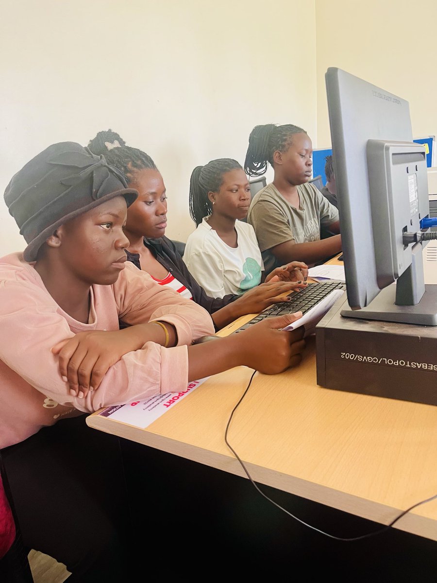CGVSUganda's tweet image. Empowering the next generation of women leaders!💻

Huge progress at Central Girls Vocational School as the students dive into their practical ICT classes building essential digital skills for future careers and economic independence.
#GirlsInTech #Uganda #GirlsNotBrides #ReEntry