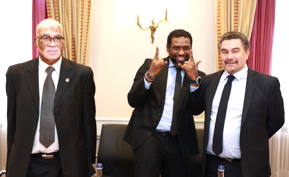 AthiGeleba's tweet image. His Excellency President @CyrilRamaphosa on a State Visit to the Swiss Federation 

📍 Bern Switzerland

#SAinSwitzerland 🇿🇦🇨🇭