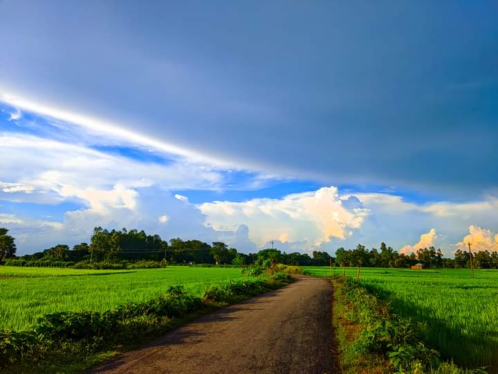 mdmariful7's tweet photo. কথা কলোনি কানুন গিরি
পুষ্প পল্লী মোর
কানুনে আমার একটি বৃক্ষ
ফুটেছে কলি দুটো তার।

রংবেরঙের কথার ধারা
হৃদয় করে মোহ।

আবদার তার আহালাদ ভরা
মিটাতে মোর হাহাকার।

মিষ্টি মধুর আবদার কত
সম্মতিতেই পার
কানুনে ফুটেছে দুটো কলি
মিটাতে পারি নুন তার আবদার। https://t.co/x21JlThukO