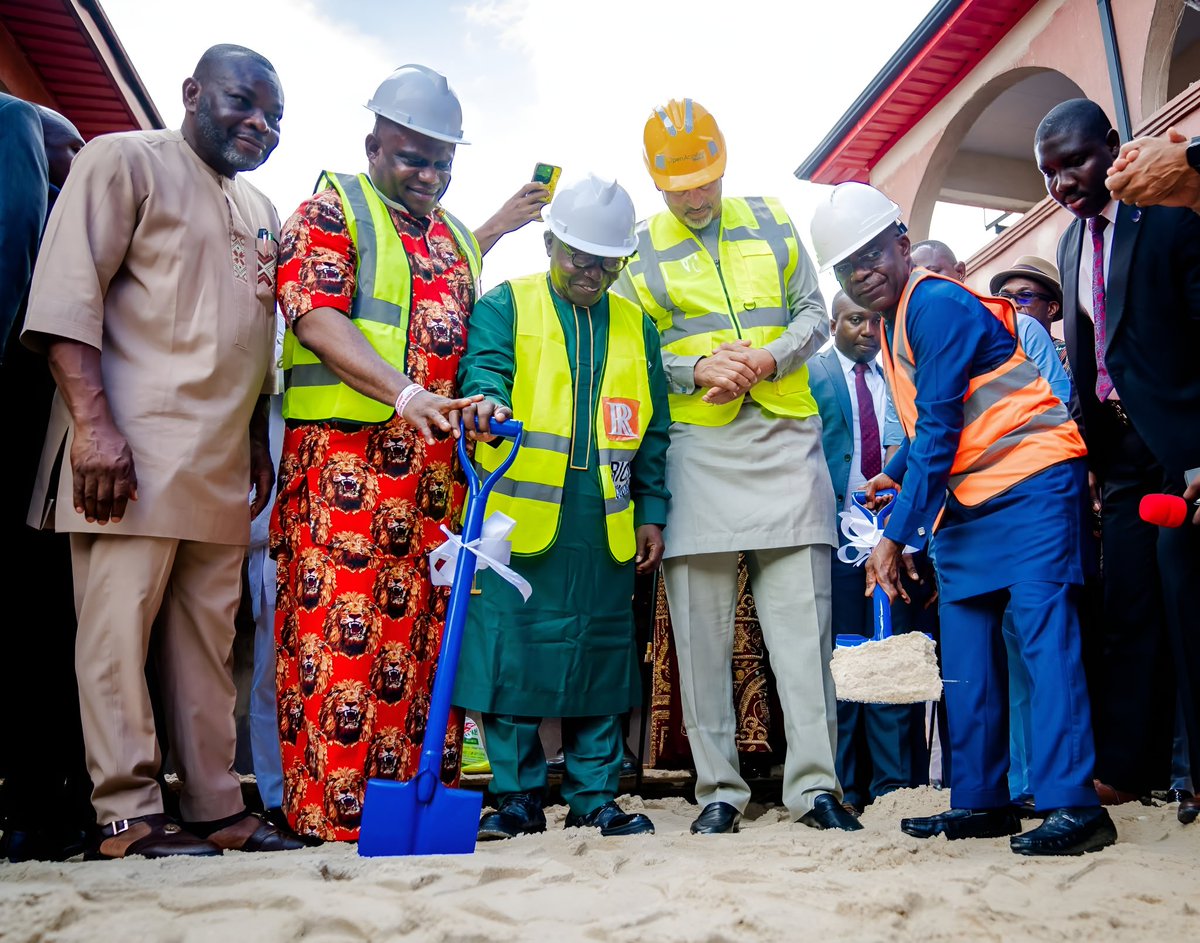 gadaconnect's tweet image. Yesterday Gov. Otti launched the West Indian Ocean Cable Company Abia Duct Infrastructure Project which aims to establish an interconnected underground duct system to support reliable broadband deployment & enhance digital communication across homes offices & institutions in Abia