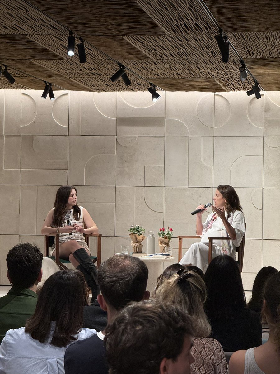 Marina Porras Martí tweet media