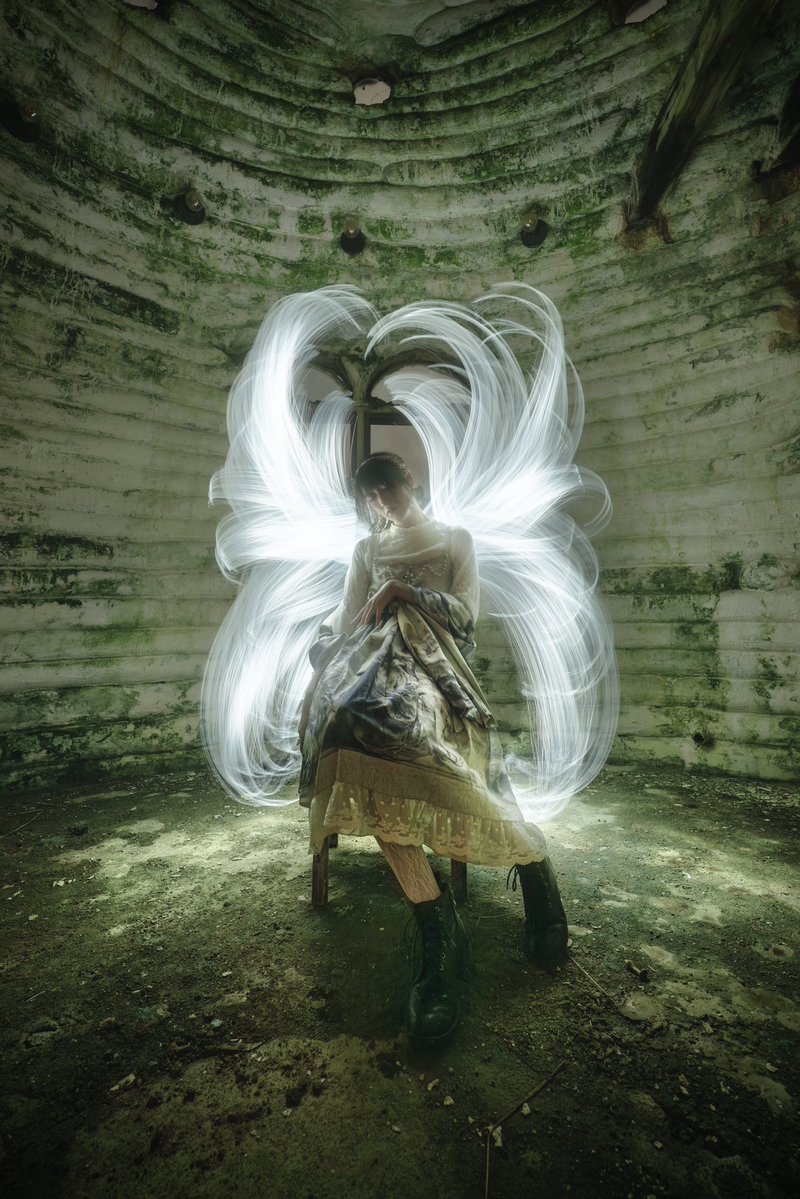 tsbkk3's tweet image. 囚われの天使
filter : KANI BPM No.2 @kani_filter 
一枚撮りライトペインティング