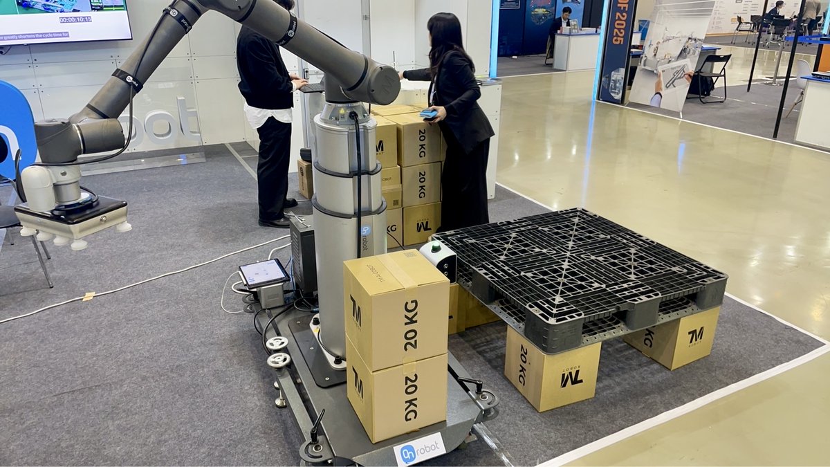 techmanrobot's tweet image. Checking in at #SMATOF2025✅
Thank you OnRobot for inviting us to the show🤝
One more day on 31st!
📍 Changwon Exhibition Convention Center (CECO), D08
#SouthKorea #automation #manufacturing #TM #tmrobot #techmanrobot #AI #TMAICOBOT #cobot #CNC #palletizing #flyingtrigger