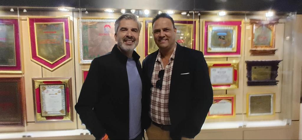 उचाइ मात्र हैन, विचार पनि मिल्छ । आदरणीय <a href="/smadixit/">Sameer Mani (A) Dixit, PhD🇳🇵</a> ज्यु संग!