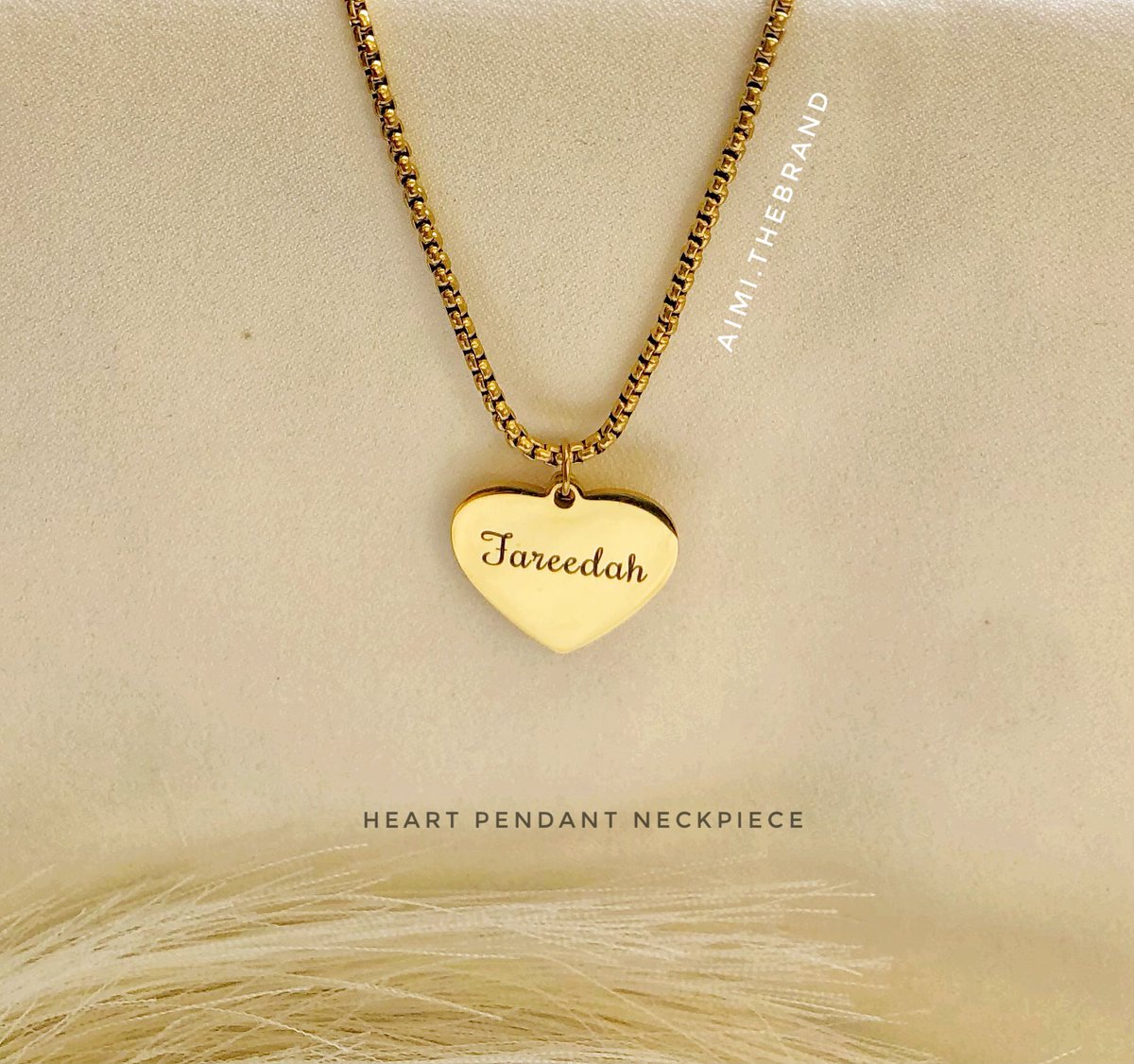 tiphyany's tweet image. Fareedah clocks 15, and her grandpa thought it’ll be great to celebrate in style!

This is one piece that’s designed for you and your loved ones 🫶🏼

Price: N14,000
Color: gold &amp;amp; silver
Birthstone: Jan - Dec

Timeline: 3-5 working days 

Send a DM to place an order