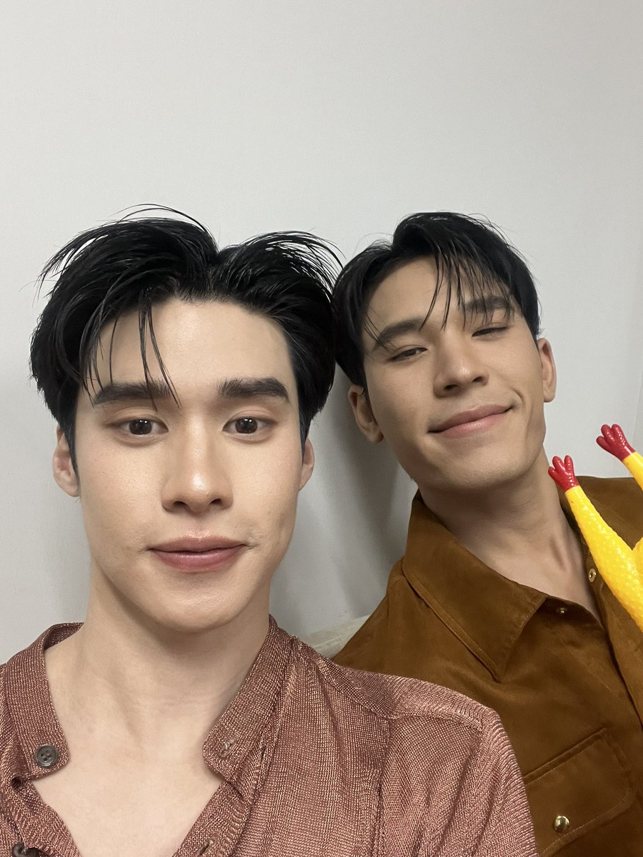 เพิร์ลขาไก่หล่อมั้ยคับ <a href="/pearlpooo/">Pearlpooo</a>