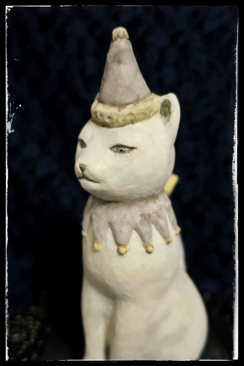 11/2まで実店舗＆WEB SHOPで開催中🐇
ぴこうさ <a href="/pikousa2/">ぴこうさ@個展【記憶に揺れる花】（ギニョール・大阪）10/17〜11/2</a> 個展「 #記憶に揺れる花 」

新月のバクさんとねこさん。
どちらにもキラリとお星様が⭐️
木製プレートつきです。