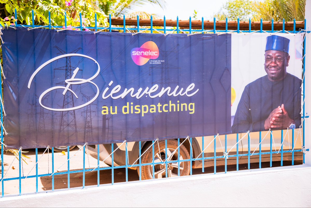 Mepmsenegal's tweet image. Ce mardi 28 octobre 2025, le Ministre de l’Énergie a visité le Dispatching de la SENELEC à Mbao ⚡🇸🇳
Un centre stratégique pour suivre en temps réel le système électrique.
Objectif : une énergie plus fiable, continue et accessible à tous 🔌

#ÉnergieEnMouvement #MEPM #SENELEC