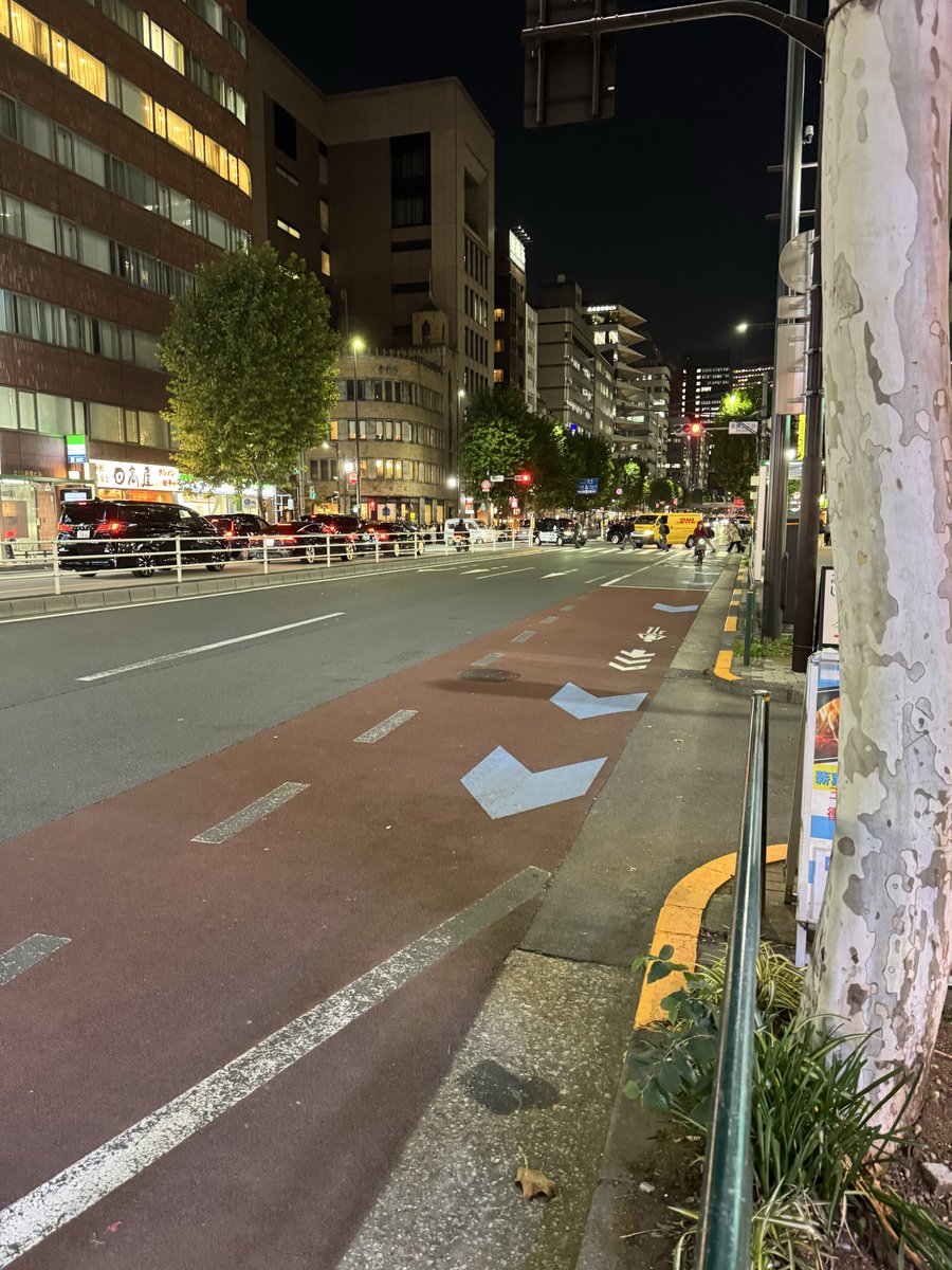 teamkawara's tweet photo. 今夜も都内で会合。
連日は、疲れが出ますねー。 https://t.co/x4n8sw98qB