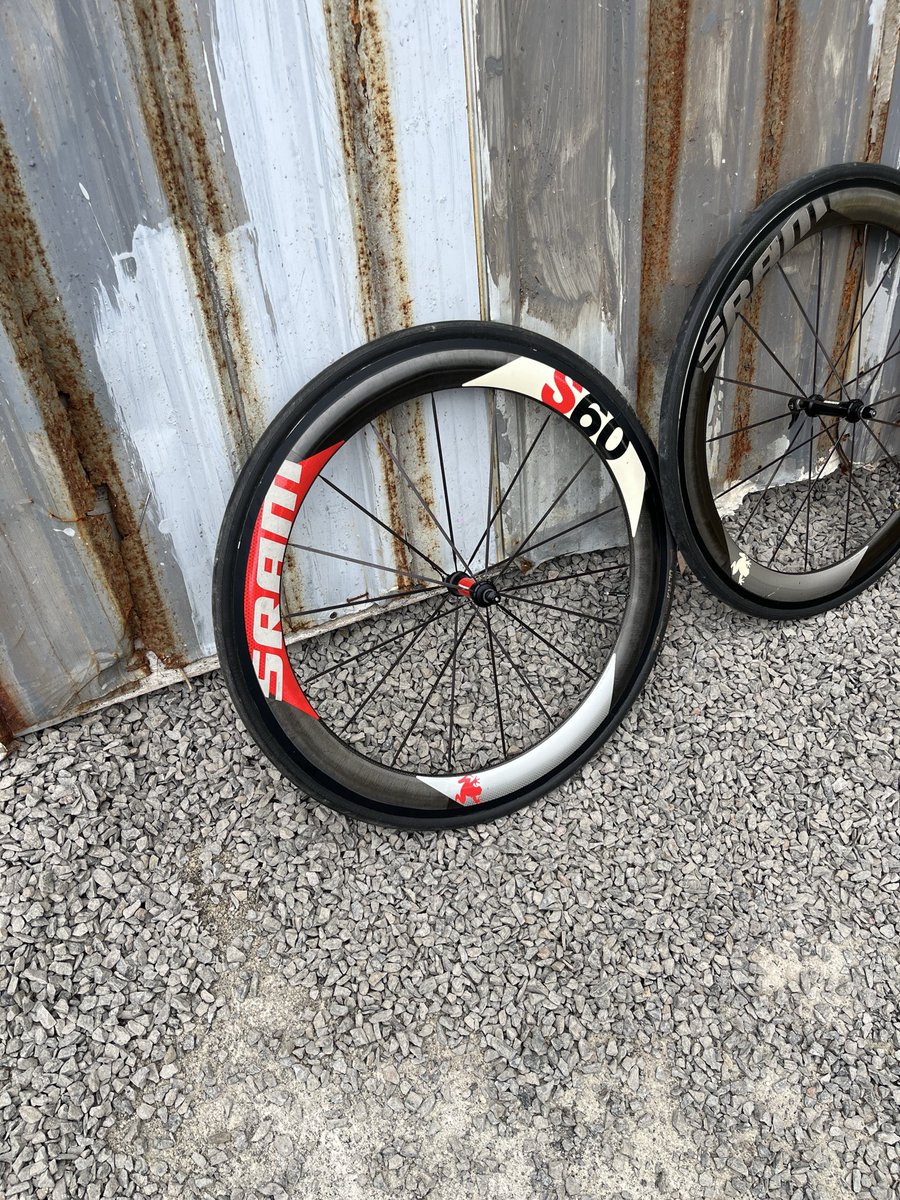 rinaldyperca's tweet photo. WTS.

Sram s60 💥
• ori bawaan semua
• gaada peyang dan ga pernah bongkar dari +- 2016 an
• kondisi terawat, tapi ya baret2 dikit di decal bukan di carbonnya
minat? japri langsung, lok. sby
https://t.co/aZzXxRRmyw    #fnfjb https://t.co/fwKnyfKB6G